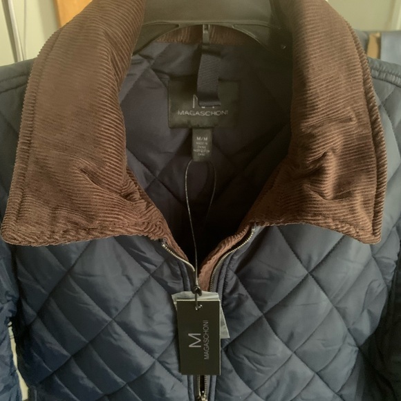 NWT Magaschoni Unisex Navy Chocolate Quilted Jacket with Brown Collar - Picture 2 of 8
